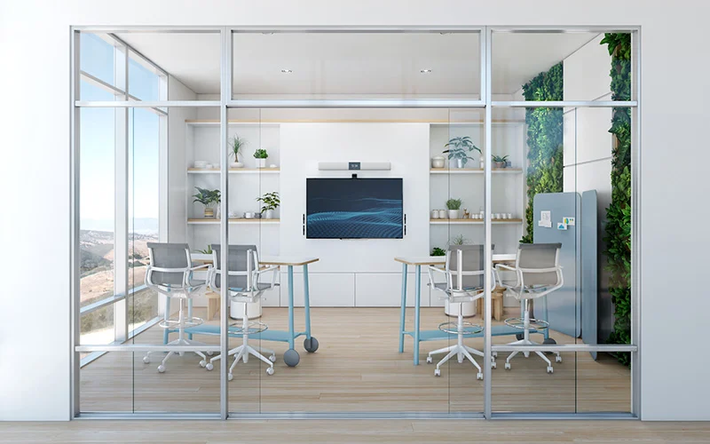 
Väike paindlik ruum, kus kasutatakse Nureva HDL200 audiokonverentsisüsteemi
